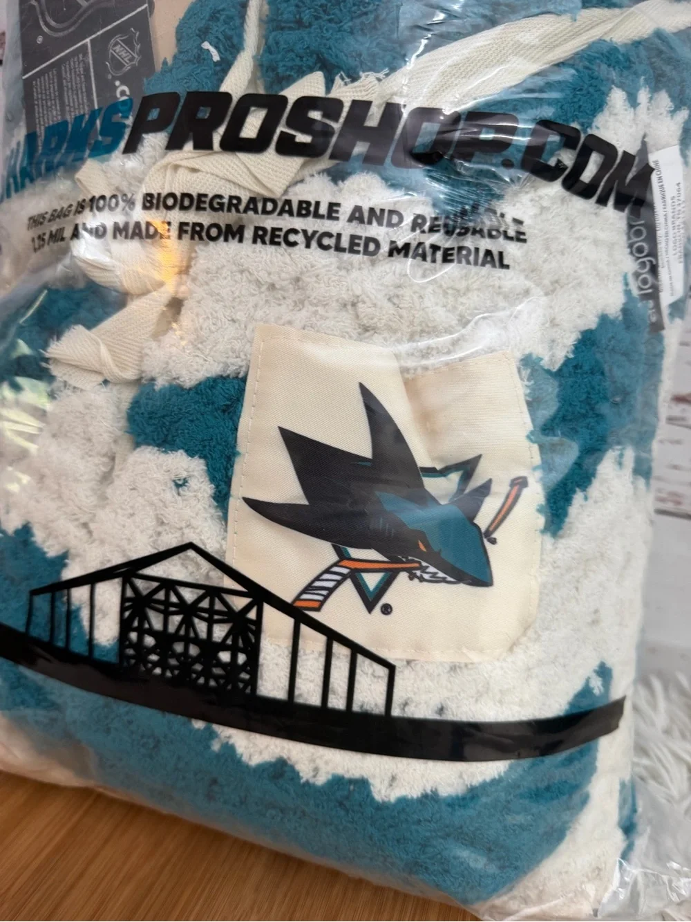 Logo Brands San Jose Sharks NHL Chunky Knit Throw Blanket 50x60 NWT